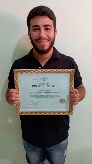 Aluno do Curso de Barbeiro Profissional